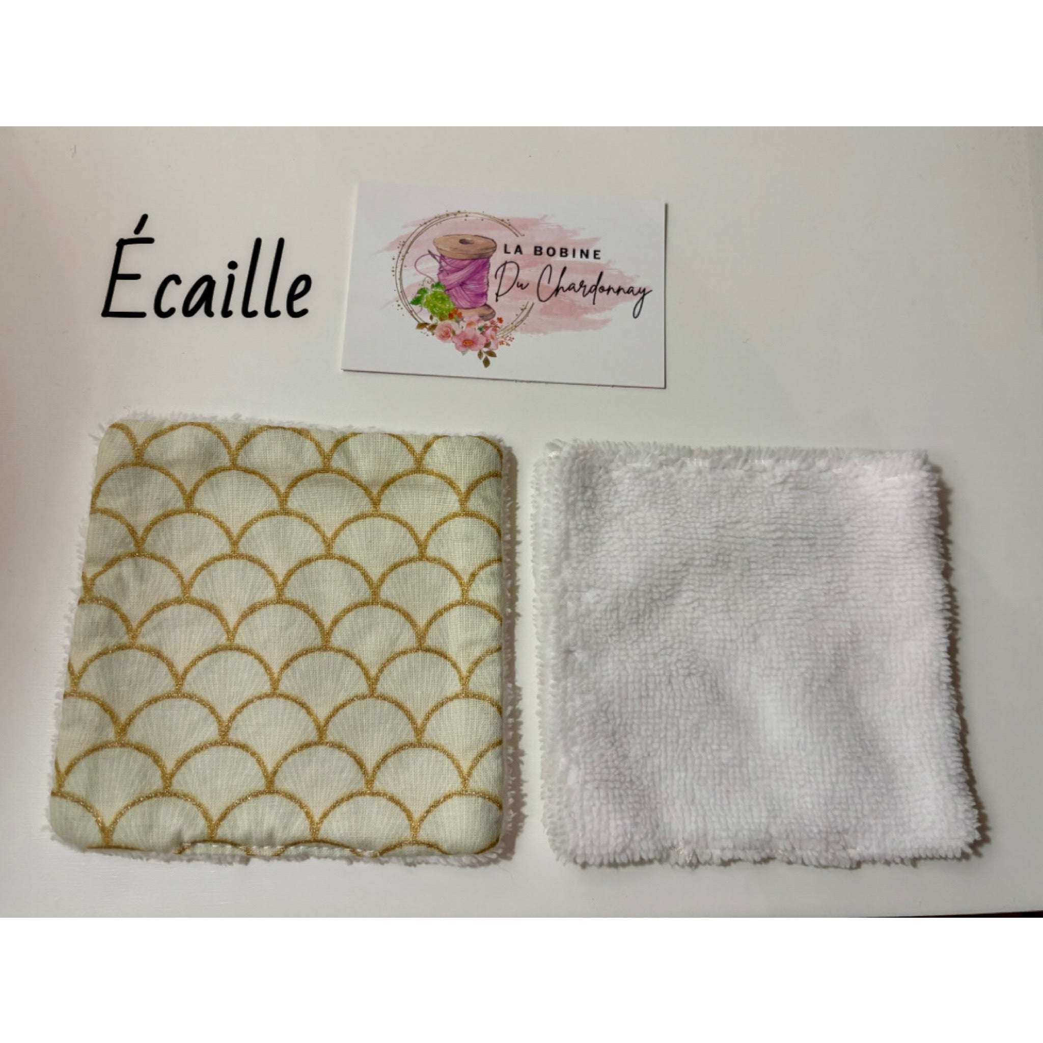 Lingettes démaquillantes thème géométrique